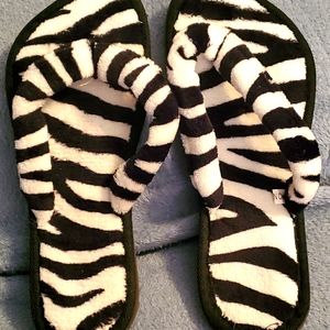 Fuzzy slippers NWoT